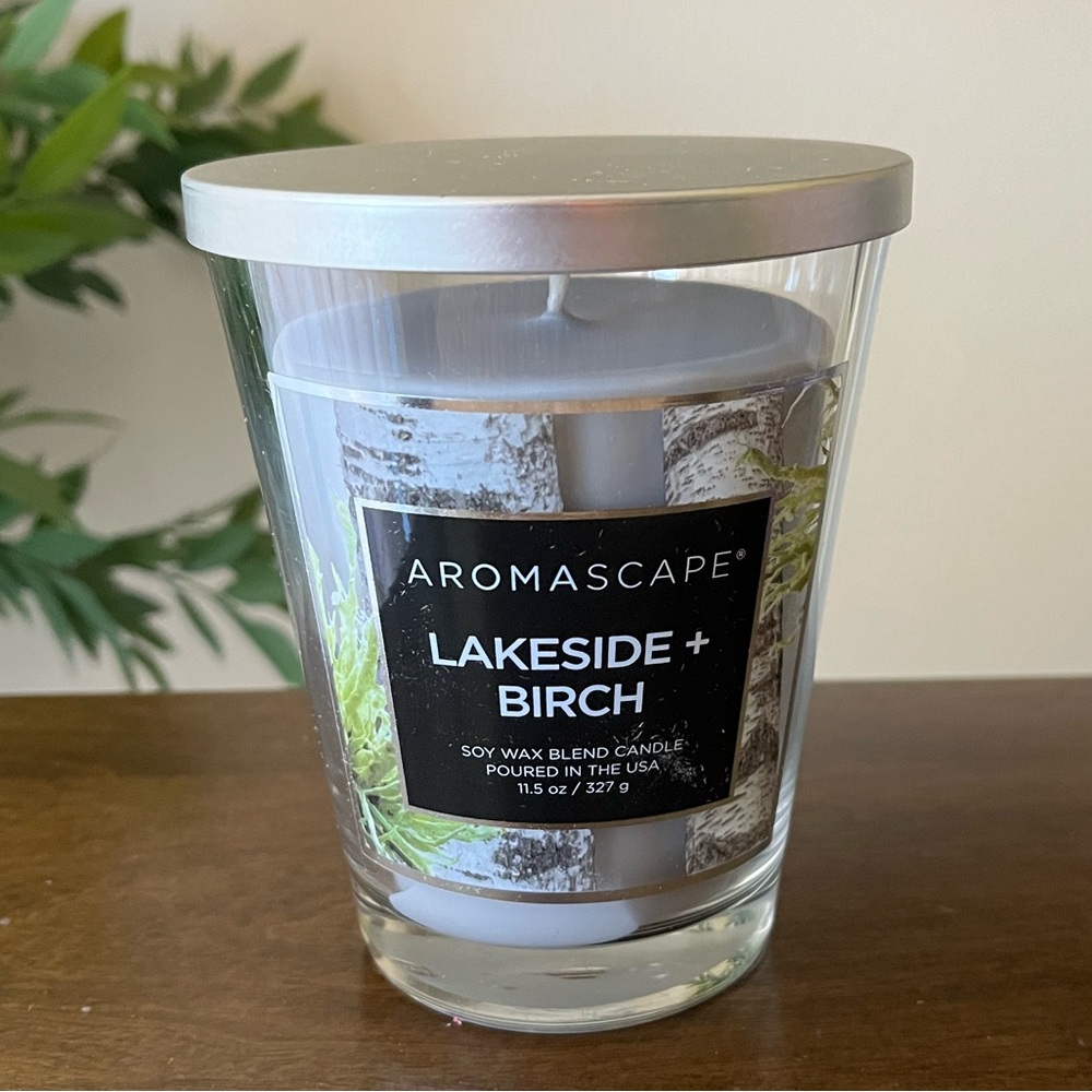 New Aromascape Lakeside & Birch Soy Wax Blend 11.5 Candle